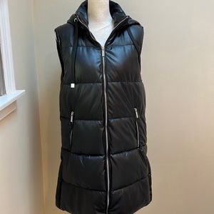 Zara Vegan leather puff vest with silver zippers and snaps at bottom